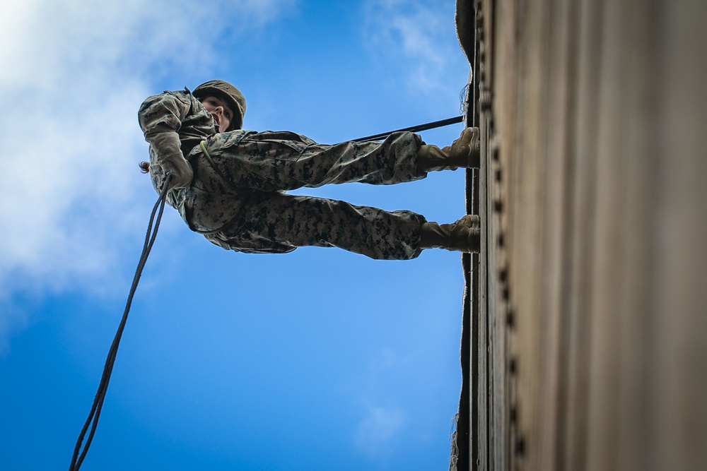 4th Force, MAG-24, 3rd Radio conduct rappelling training
