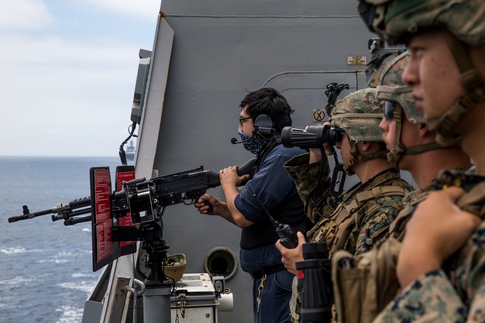 15th MEU Marines, Sailors conduct simulated strait transit aboard USS Somerset