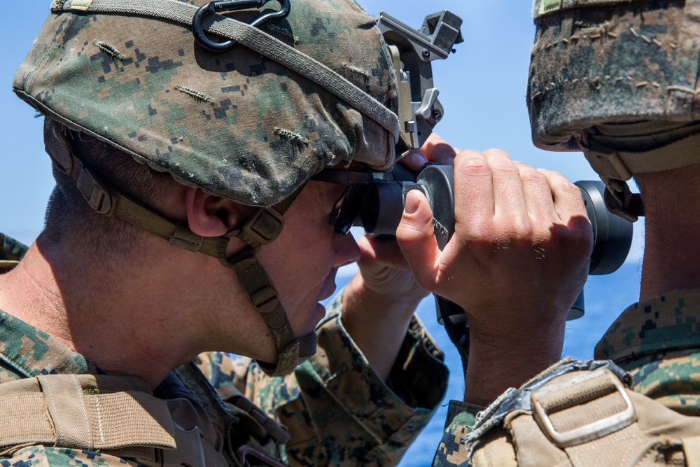 15th MEU Marines, Sailors conduct simulated strait transit aboard USS Somerset