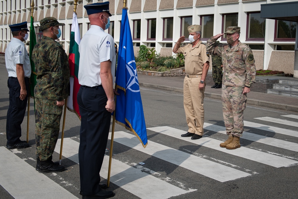 BULGARIAN CHIEF OF DEFENCE VISITS SHAPE