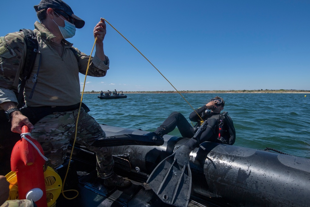 Sailors Participate in EP MCM 2020