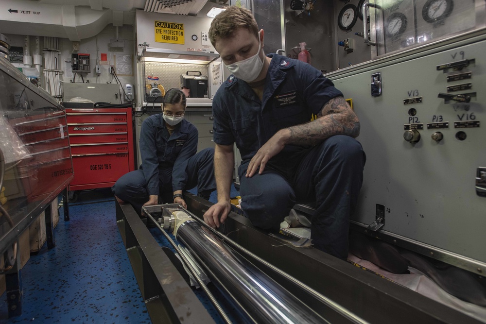 USS Ronald Reagan (CVN 76) AIMD Maintenance