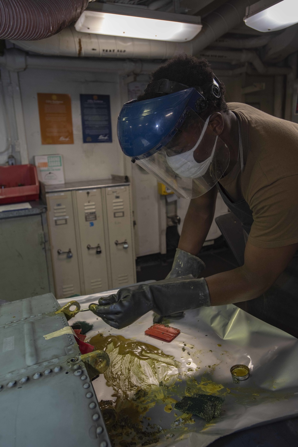 USS Ronald Reagan (CVN 76) AIMD Maintenance