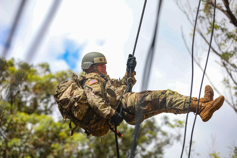 25th Infantry Division Lightning Academy Air Assault Course