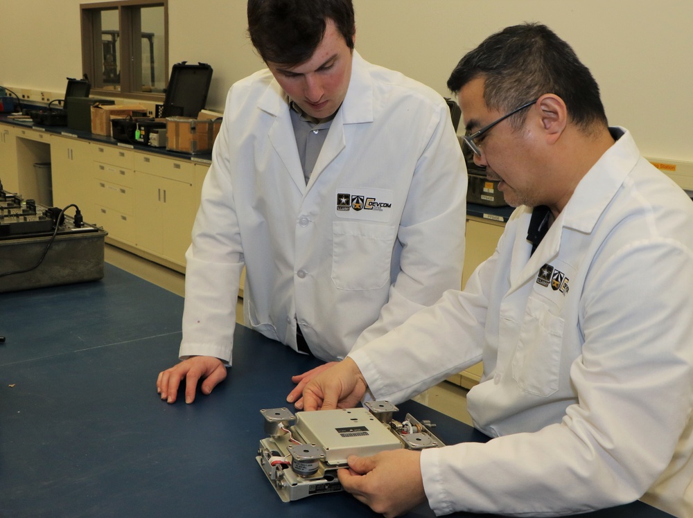 C5ISR Center researchers investigate improved batteries