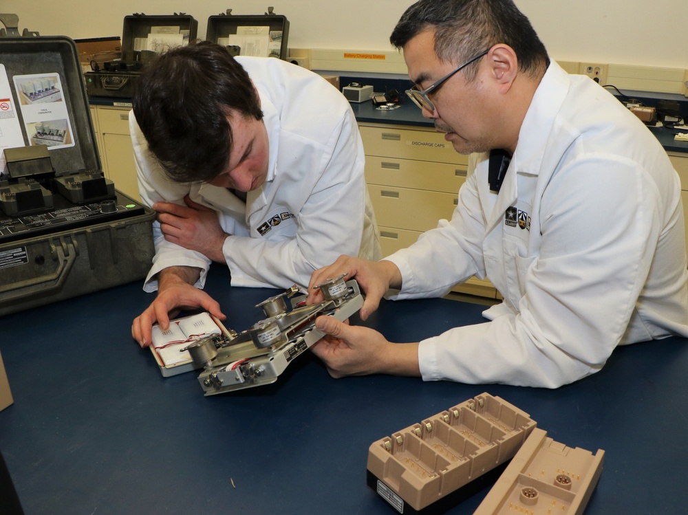 C5ISR Center researchers investigate improved batteries