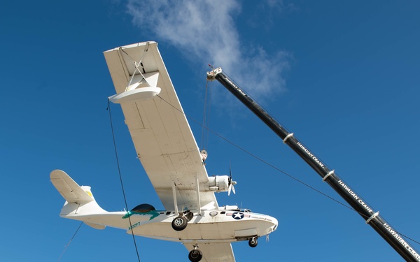 &quot;Warbirds&quot; Arrive In Pearl Harbor