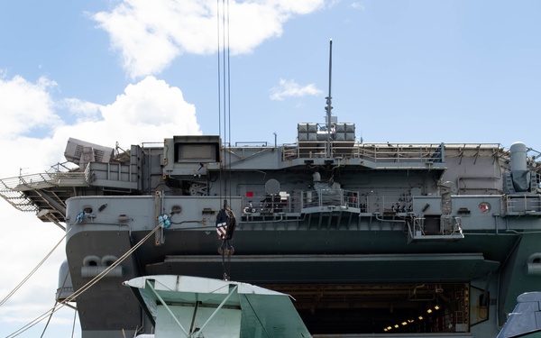 &quot;Warbirds&quot; Arrive In Pearl Harbor