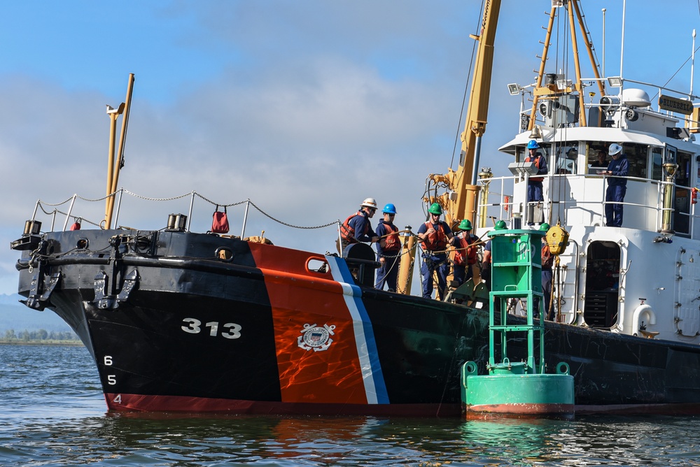 Coast Guard Cutter Bluebell Underway in the Columbia River