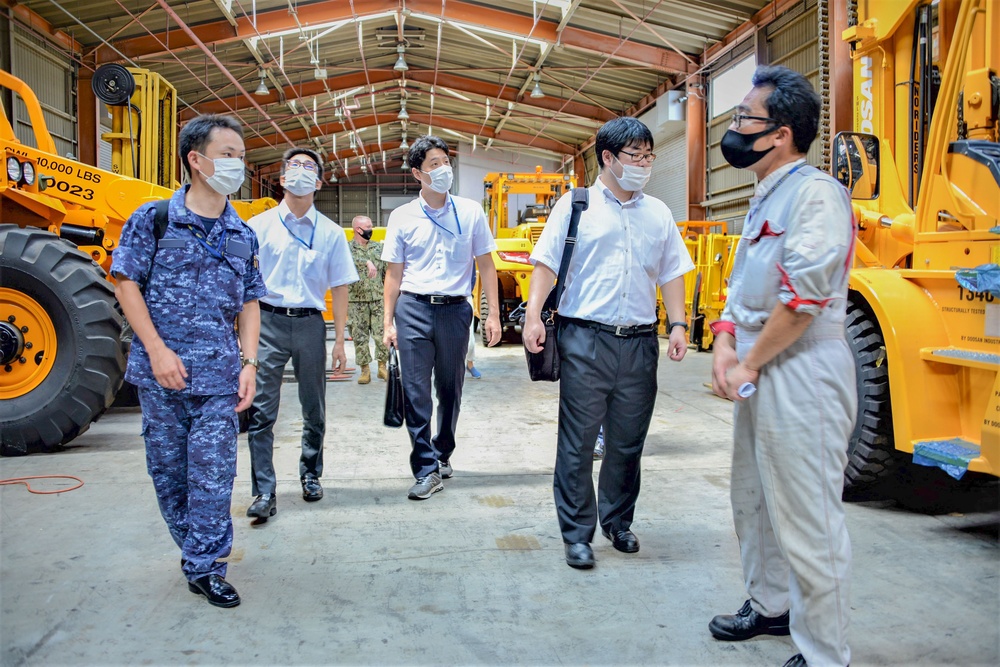 NAVSUP FLC Yokosuka conducts training for JMSDF officers and civilians