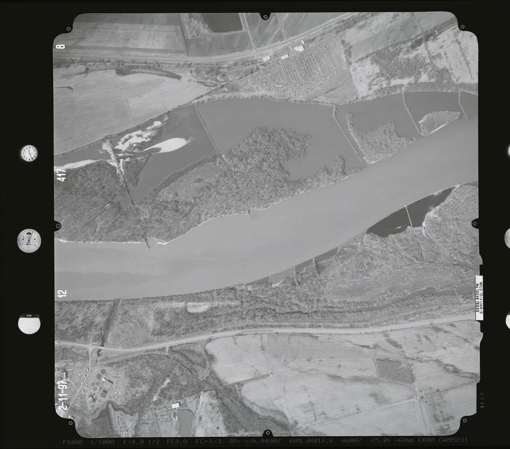 083122.009 - Arkansas River.417.1