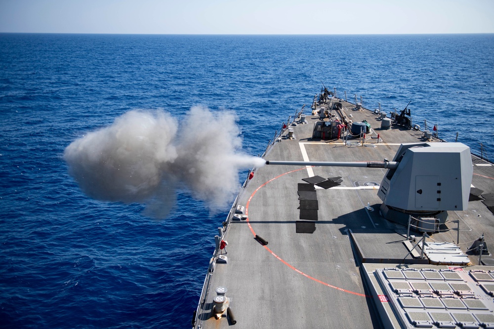 USS Sterett Conducts Live Fire Exercise