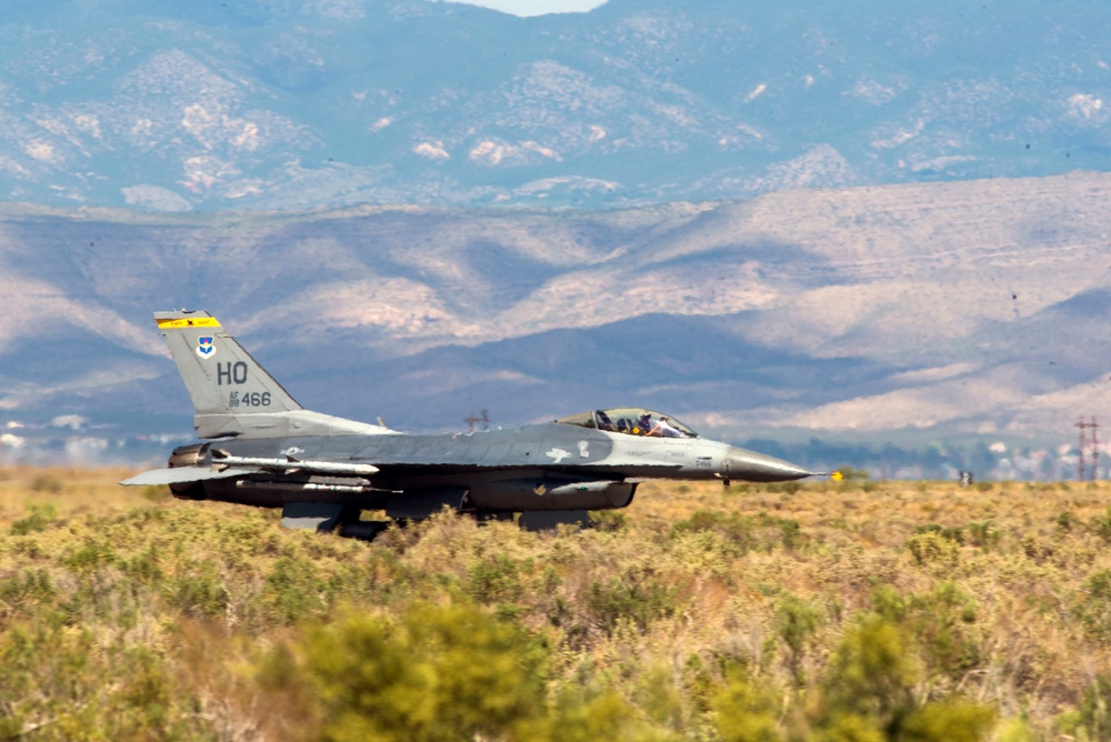 F-16 train over Holloman