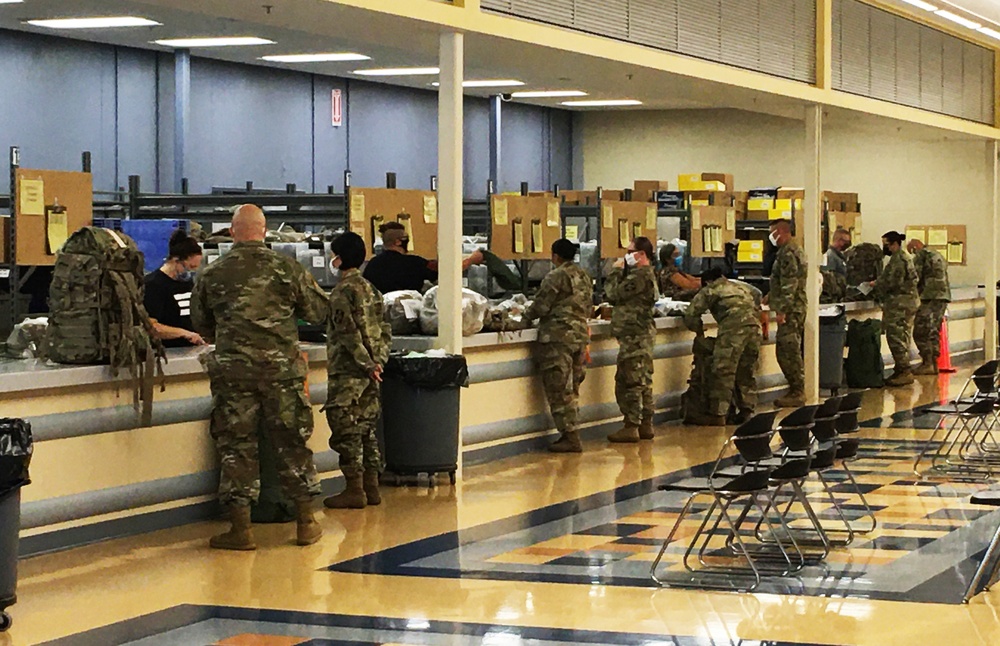 228th CSH Soldiers receive equipment issue at Fort McCoy CIF