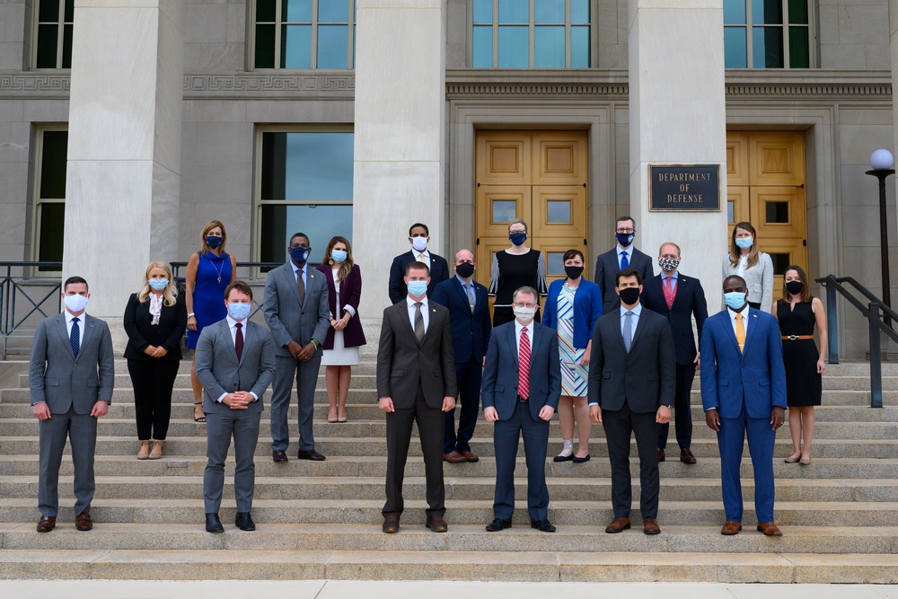 Deputy Defense Secretary Meets with White House Fellows