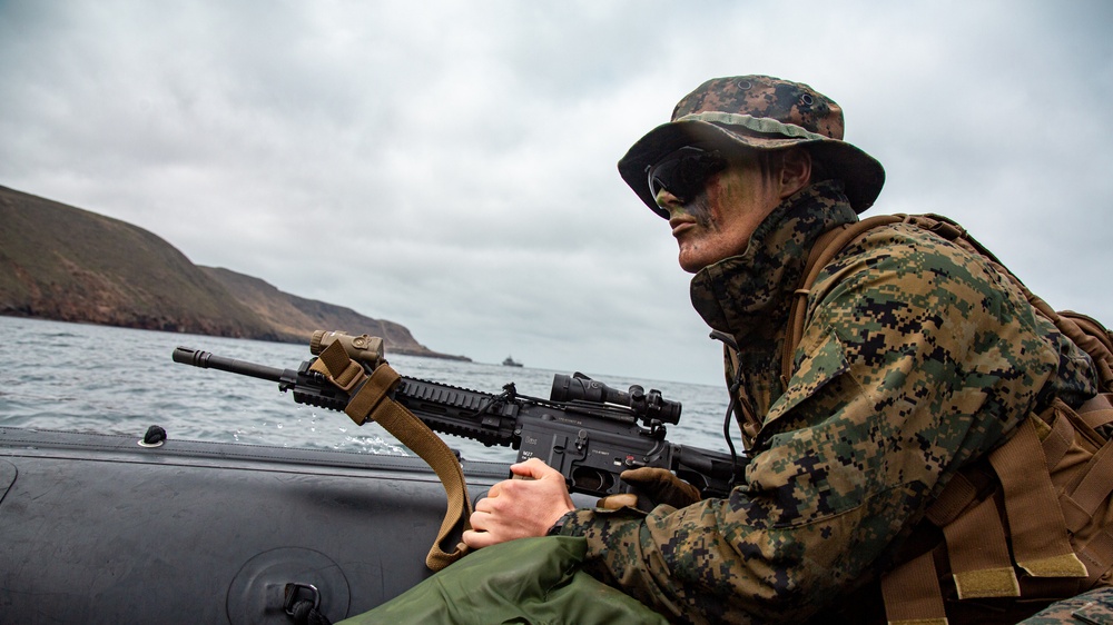 USS San Diego Marines, Sailors conduct small boat raid