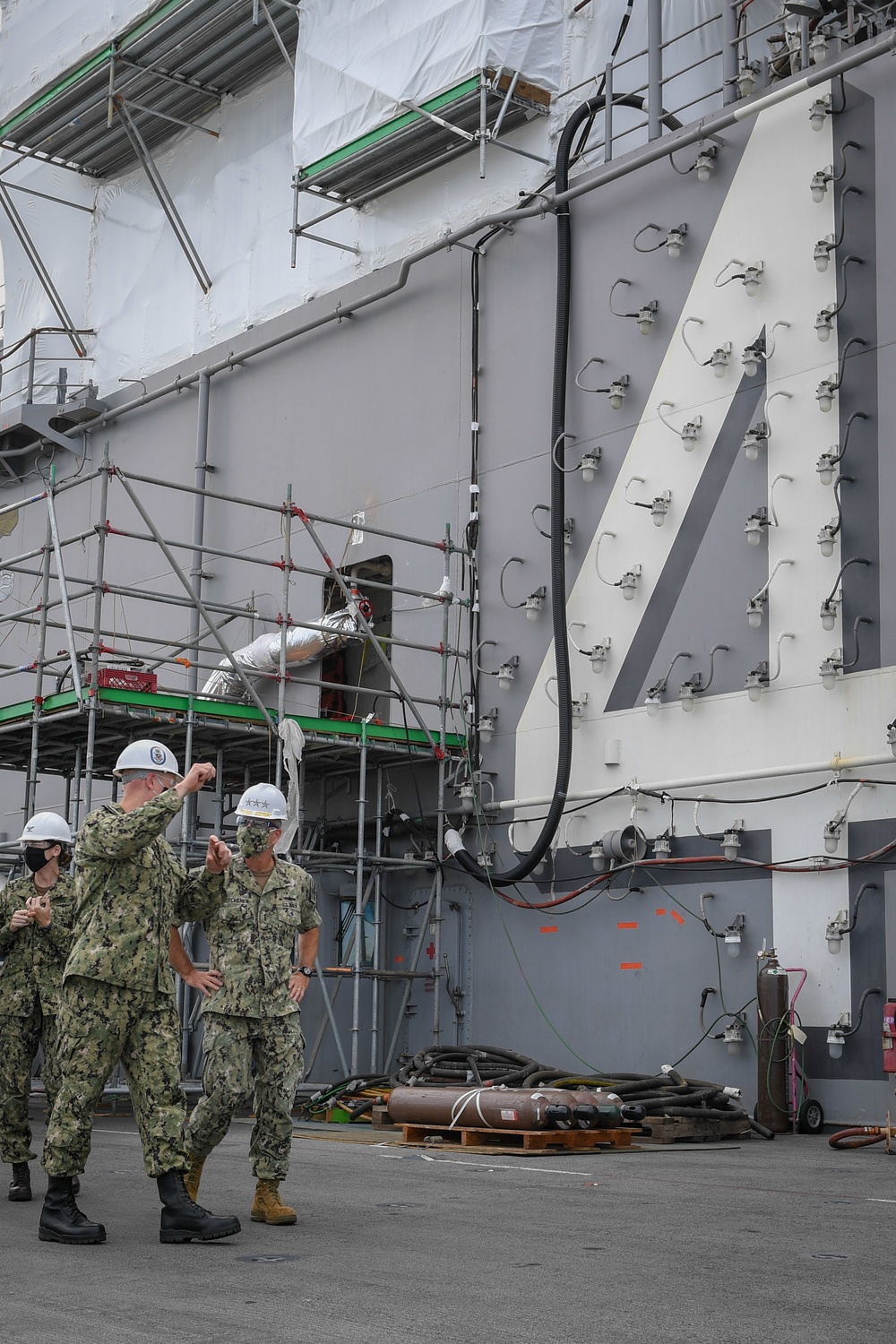 CNSP visits USS Boxer