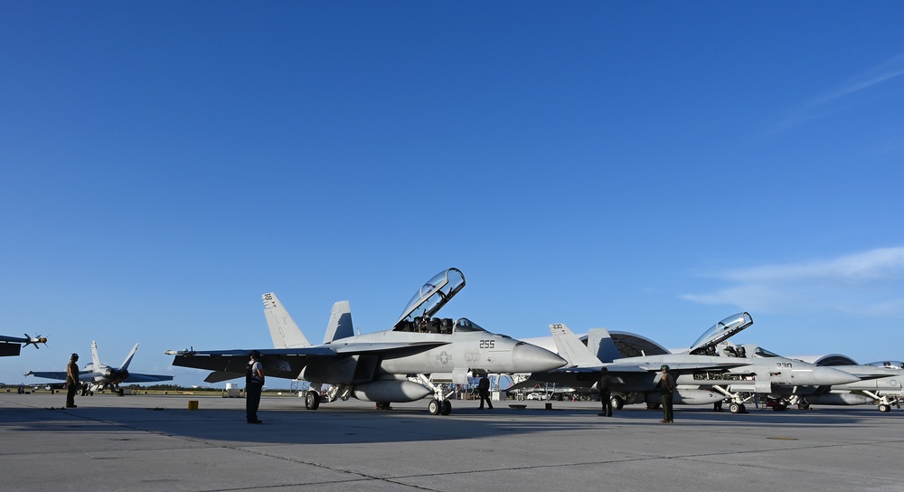 VFA-106 returns to NAS Key West for training