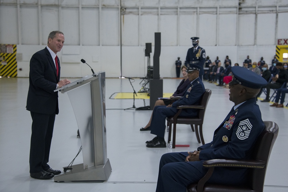 Bass assumes responsibility, Wright retires from CMSAF