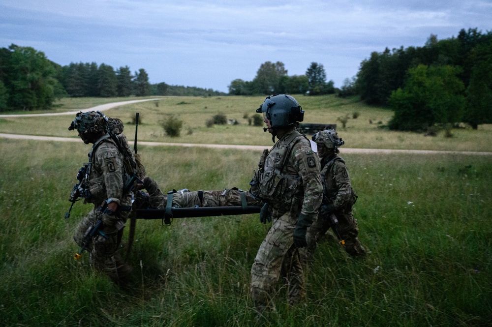 1-214 Aviation Regiment Evacuates Casualties