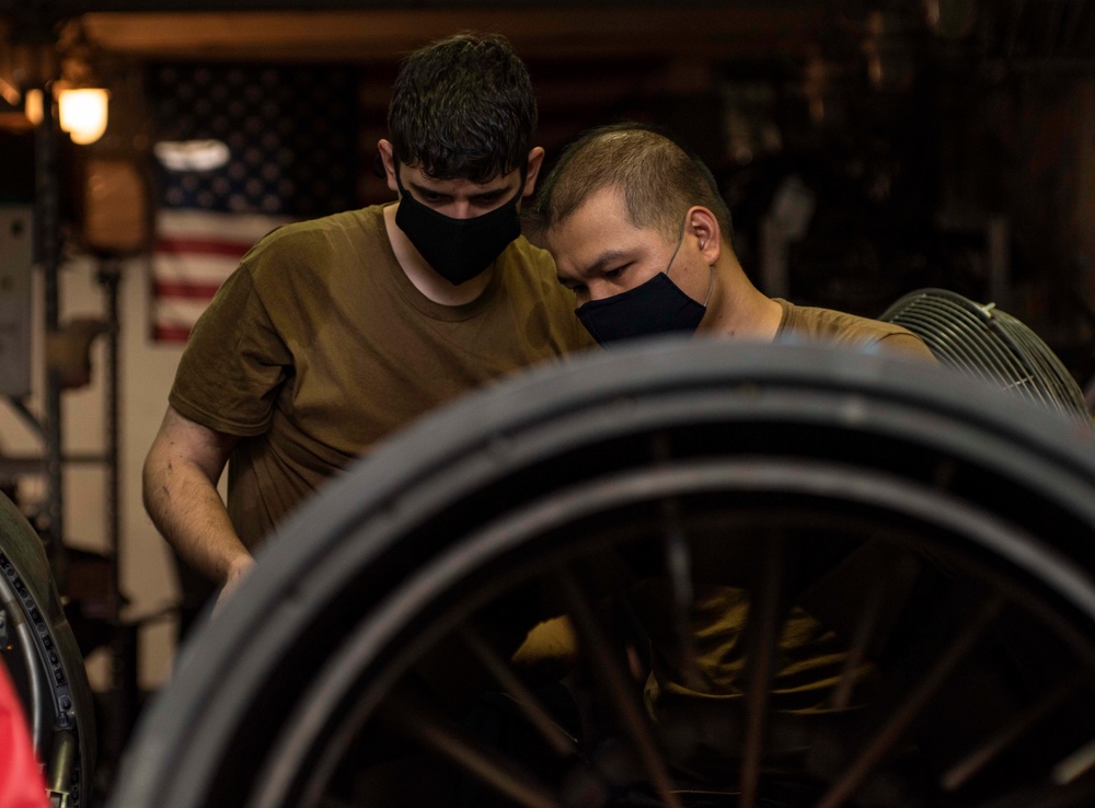 USS Ronald Reagan (CVN 76) Operations