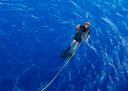 USS Mustin Conducts Man Overboard Drill