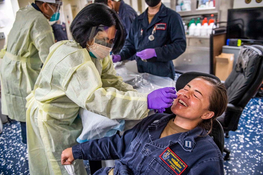 USS Germantown (LSD 42) Conducts its Second Crew Screening for COVID-19