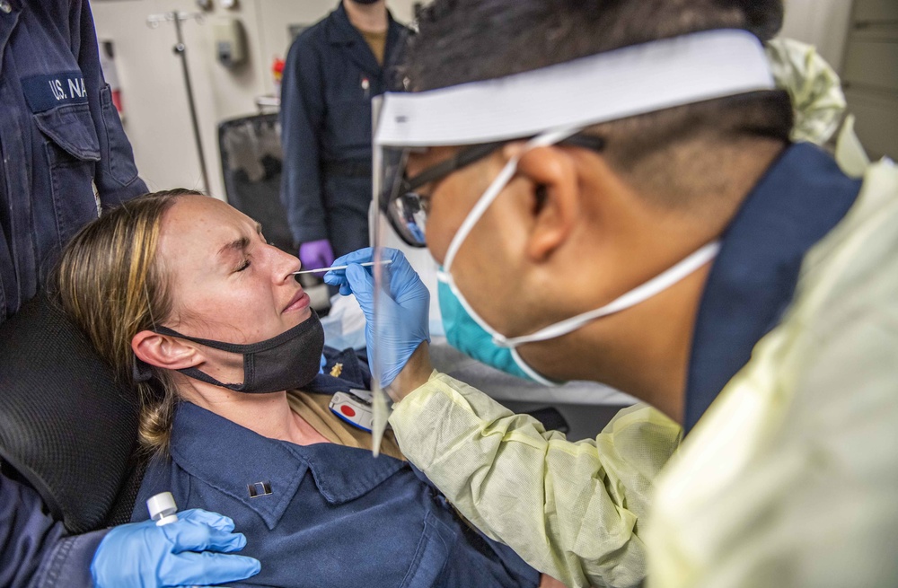 USS Germantown (LSD 42) Conducts its Second Crew Screening for COVID-19