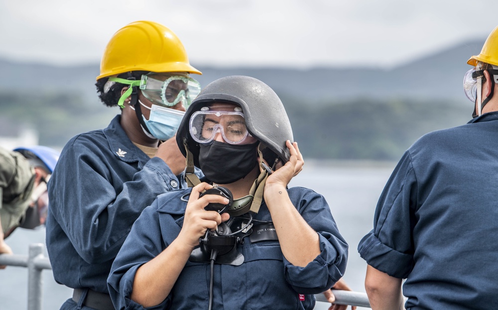 USS Germantown (LSD 42) Sets Sea and Anchor Detail to Get Underway