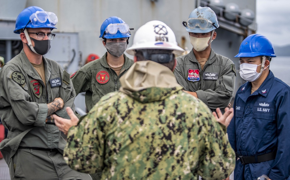 USS Germantown (LSD 42) Sets Sea and Anchor Detail to Get Underway