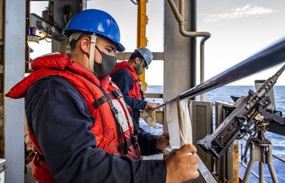 Sailors aboard USS Germantown (LSD 42) Stream an AN/SLQ-25 Nixie Torpedo Decoy