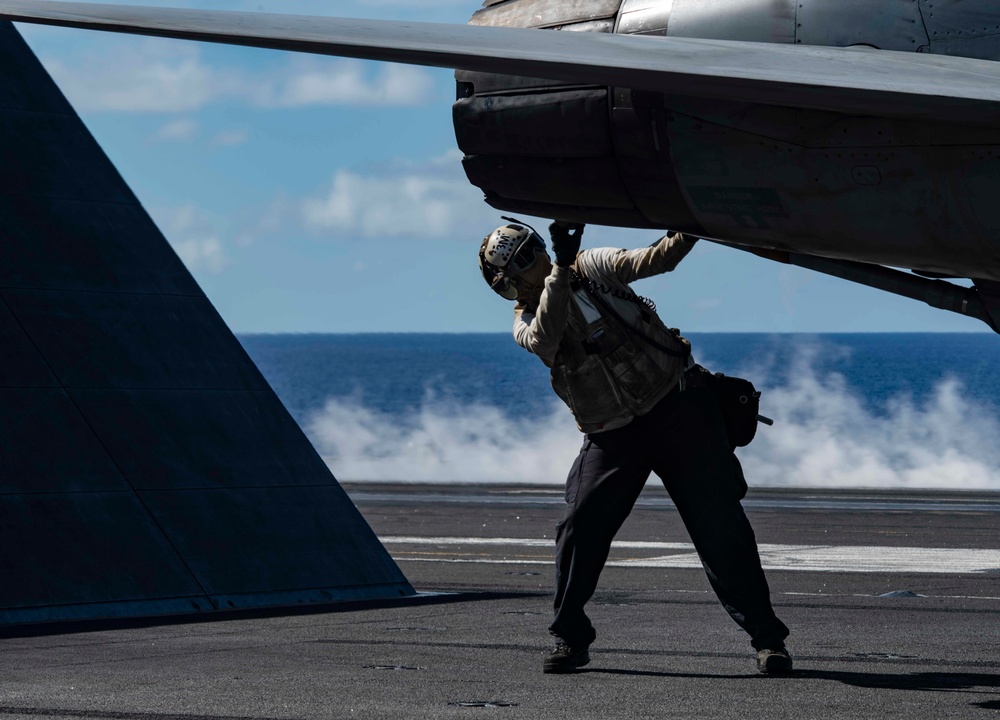 USS Ronald Reagan (CVN 76) Flight Operations