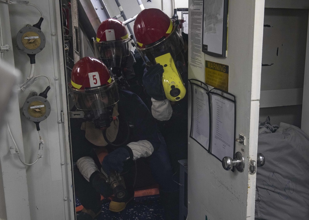 USS Mustin Conducts Damage Control Drill