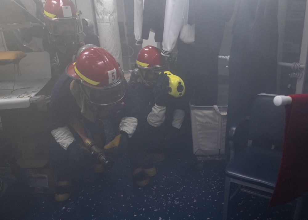 USS Mustin Conducts Damage Control Drill
