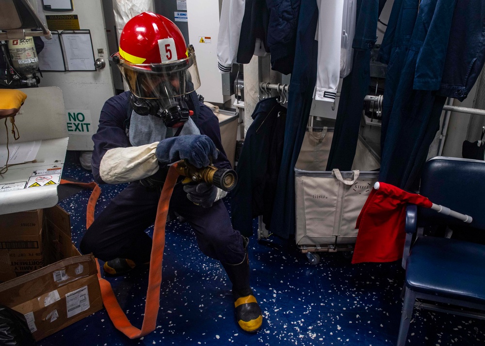 USS Mustin Conducts Engineering Evolutions