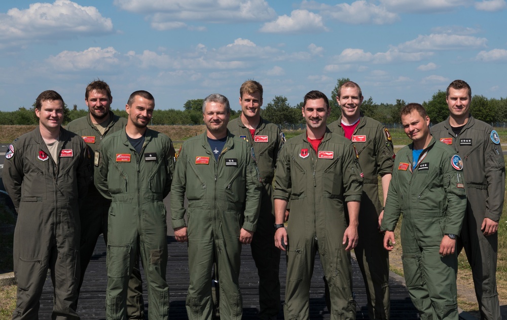 Polish and U.S. aircraft support Polish Armed Forces Day