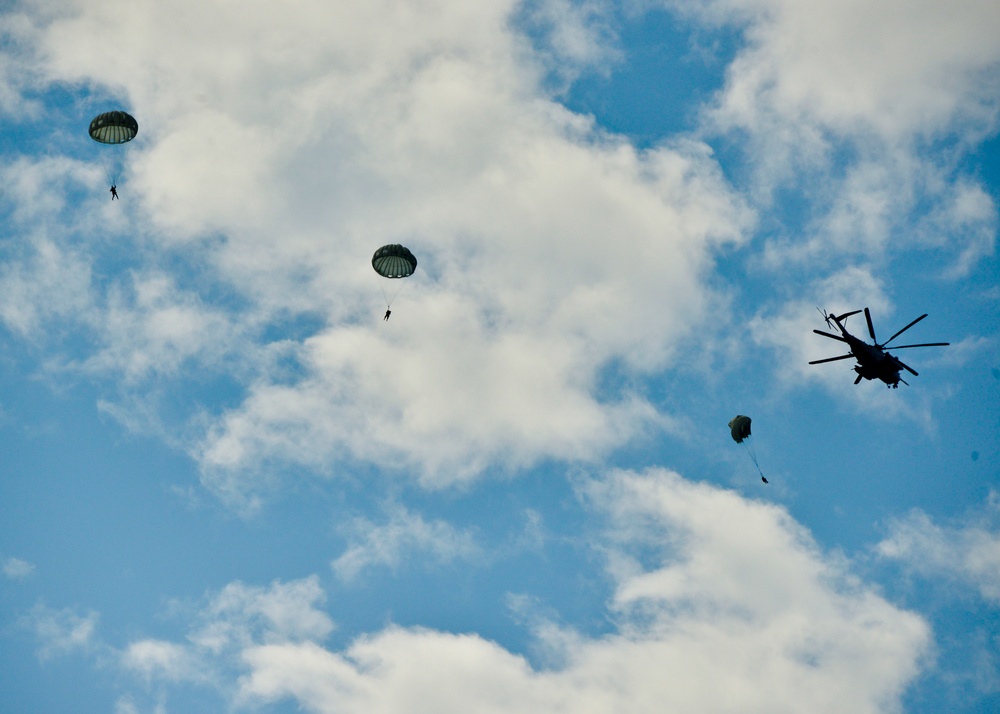 U.S. Army Reserve Paratroopers Conduct Airborne Operations