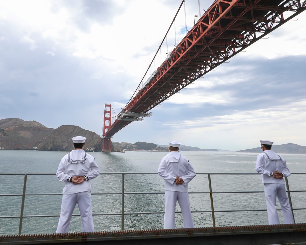USS Emory S. Land Arrives in California for Scheduled Maintenance