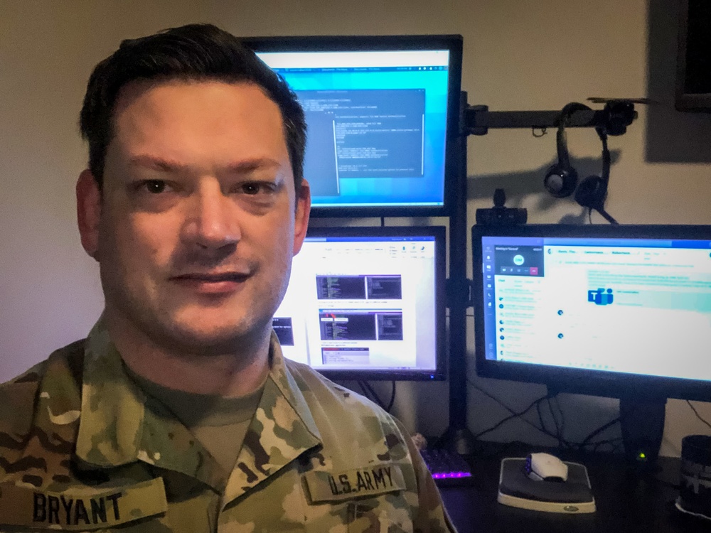Army Reserve Cyber Soldiers Leverage Civilian Skills During COVID-19