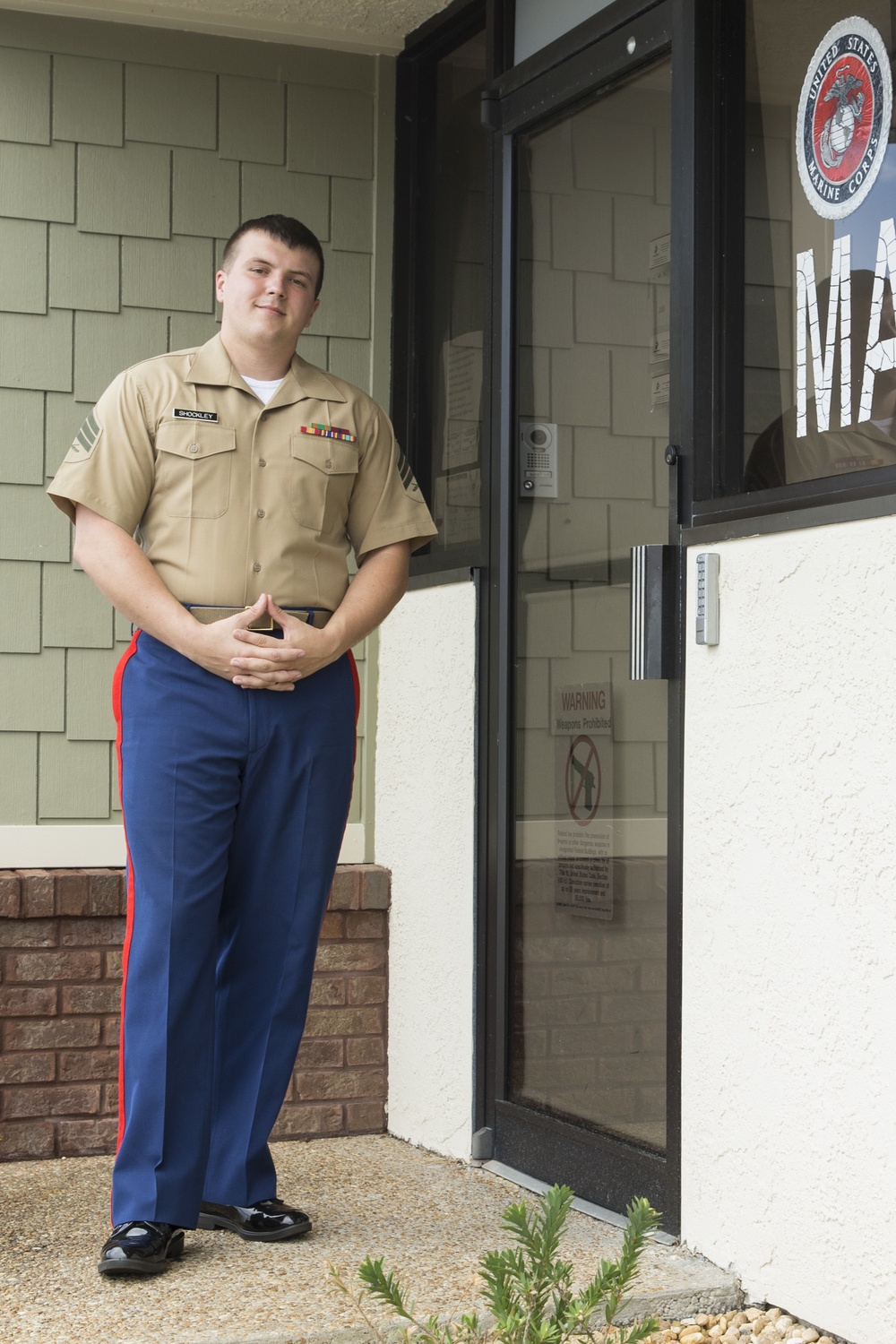 Florida native returns to hometown, helps locals join Marine Corps