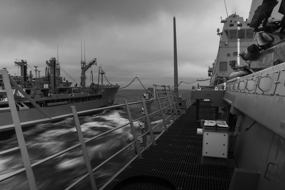 USS San Diego, USS Makin Island receive replenishment-at-sea