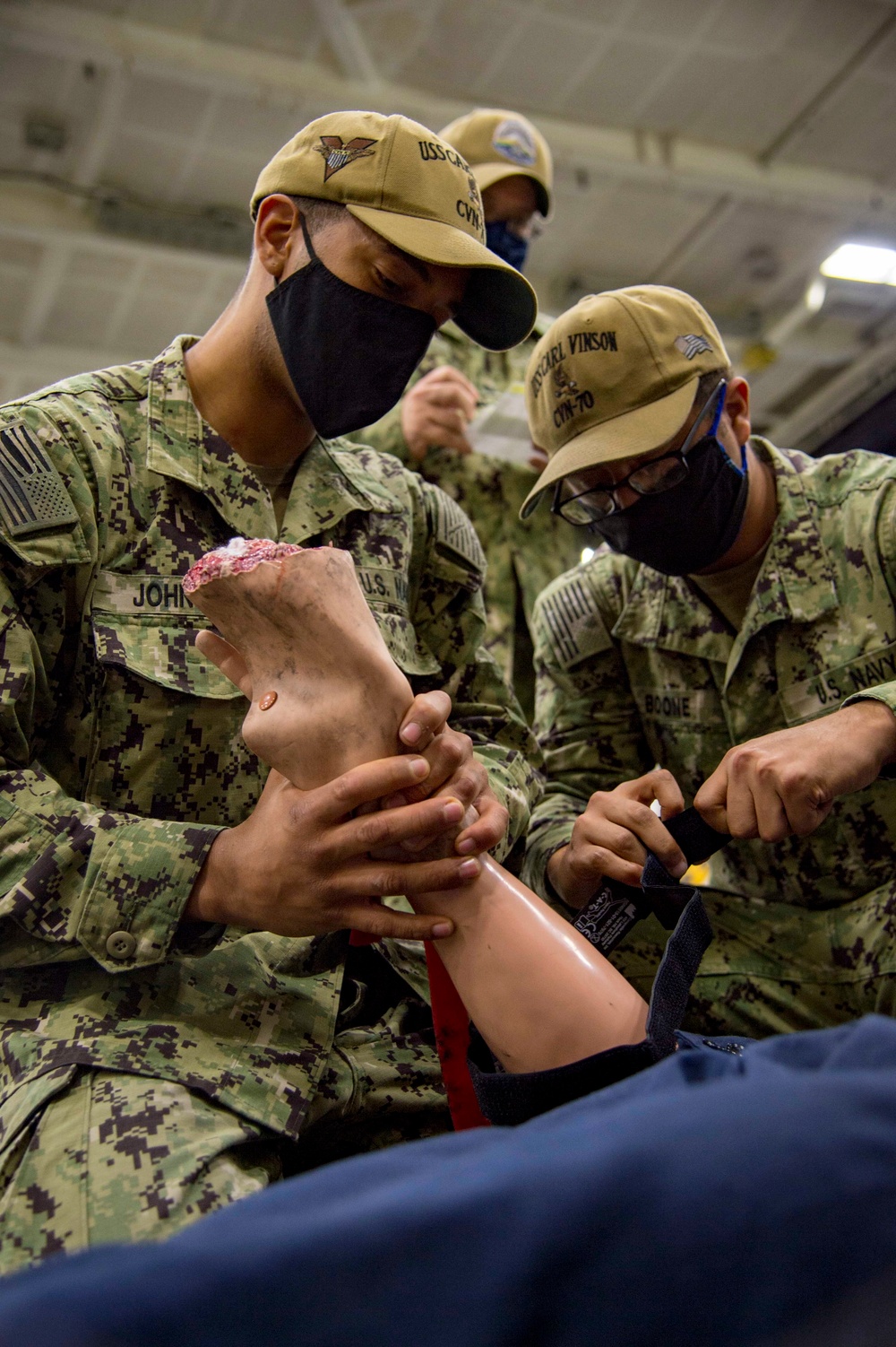 USS Carl Vinson (CVN 70) Sailors Participate in Medical Response Drill
