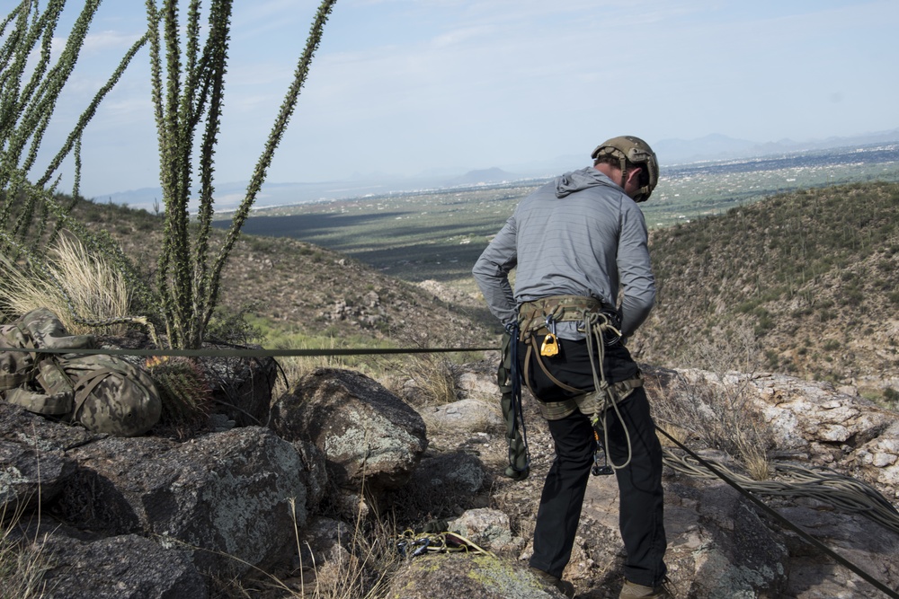 High-end, high angle rappelling