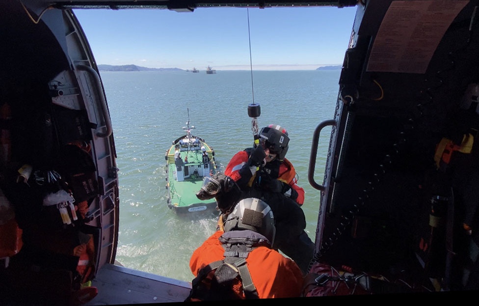 Coast Guard Canine Explosive Detection Team trains on Columbia River, OR