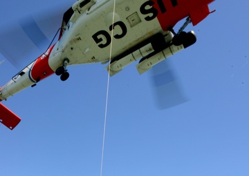 Coast Guard Canine Explosive Detection Team trains on Columbia River, OR