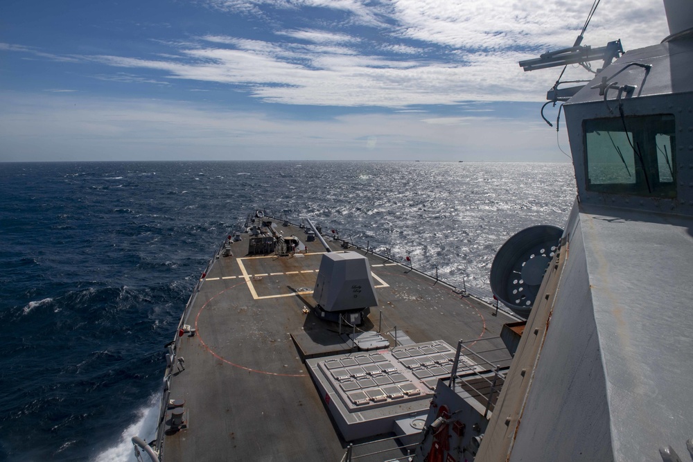 USS Mustin Transits the Taiwan Strait
