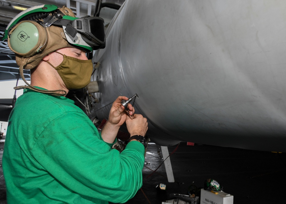 Sailor Tightens Bolt On Radome