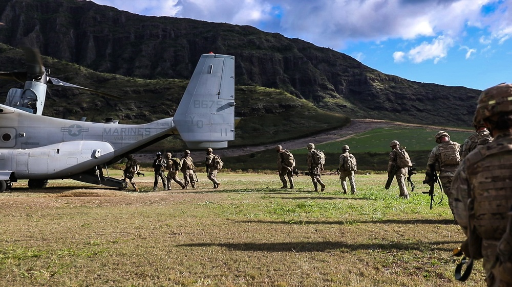 Soldiers partner with Marines for Joint Artillery Exercise