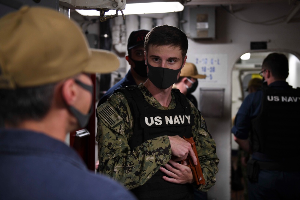 Blue Ridge Sailors Conduct Anti-terrorism Training