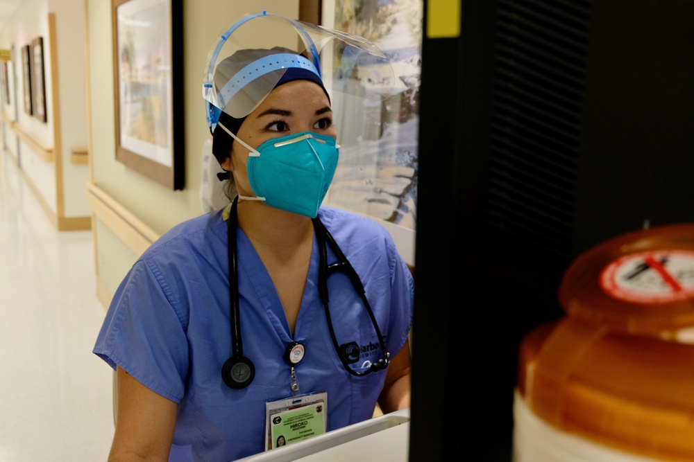 US Air Force medical professionals provide care at Harbor-University of California Los Angeles Medical Center